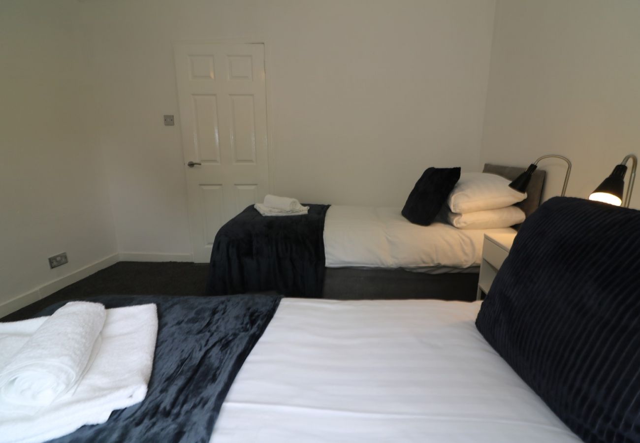 Apartment in Bellshill - New View House, Bellshill