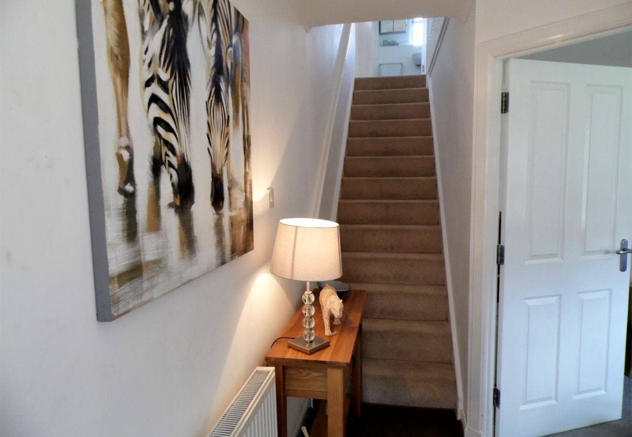 Apartment in Coatbridge - Brambling House - Carnbroe